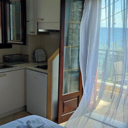 La Mer Гитио Екстериор снимка